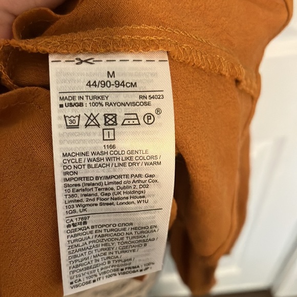 Clay button up Banana Republic blouse - Picture 5 of 5